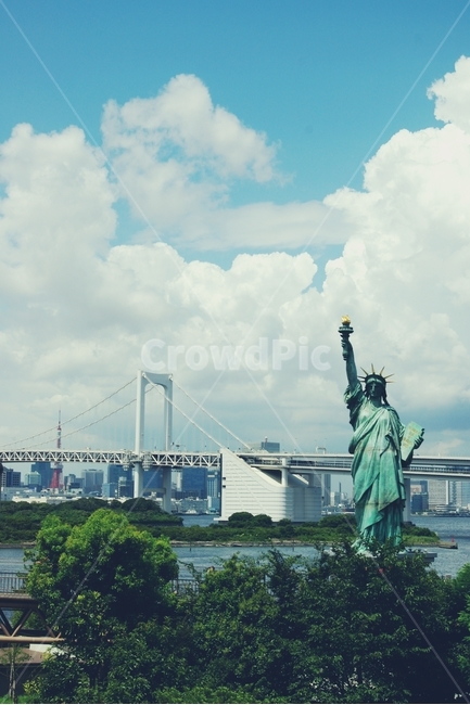 일본,도쿄,오다이바,japan,tokyo,odaiba,레인보우브릿지,rainbowbridge,bridge,sky,하늘,대교,다리,구름,cloud,도시,풍경,city,landscape,랜드마크,landmark,tourist attraction,해외,외국,세계,foreign,oversea,world,세계도시풍경,해외도시풍경,외국도시풍경,world cityscape,세계랜드마크,해외랜드마크,외국랜드마크,world landmark,world tourist attraction,조각상,동상,석상,조형물,statue,bronze statue,stone statue,metropolis,중심지,building,건물,urban,어반,town,시티