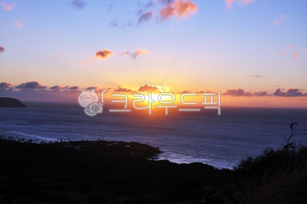 Hawaii,Diamond Head,Horizon,Silhouette,Clouds,Leahi,Beach,Head,Yellow,Sky,Sea,Evening,Orange,Nature,Beautiful,Sunset,Diamond,Sun,Water,Sunrays,Orange,Evening,Sun,Head,Water,Sky,Sunset,Yellow,Clouds,Horizon,Beautiful,Beach,Leahi,Diamond,Nature,Ocean,Sunray
