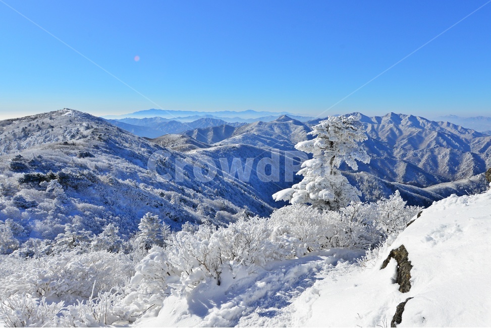 mountain,산,nature,자연,outdoors,옥외,landscape,경치,scenery,풍경,mountainrange,산맥,snow,눈,덕유산,설천봉,향적봉,중봉,상고대,덕유산설경,겨울,계절,설경,겨울,계절,winter,season,자연,풍경,nature,landscape,한국자연풍경,한국자연경관,korea nature landscape