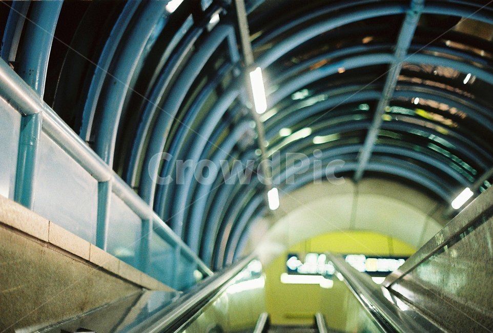 에스컬레이터,지하철역,기차역,escalator,moving,감성,sensible,feeling,교통,교통수단,traffic,transportation