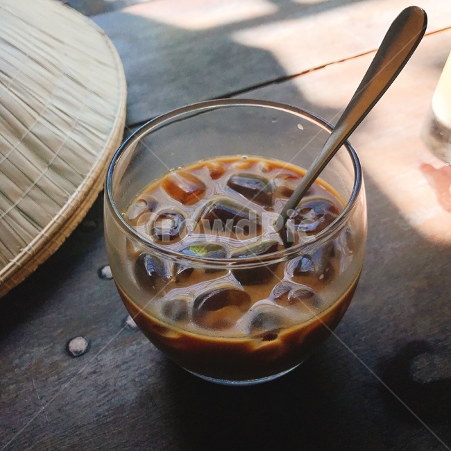 베트남,휴가,여행,커피,휴식,까페,vietnam,vacation,holiday,coffee,relax,cafe,유리컵,얼음,glass,ice,아이스커피,icecoffee