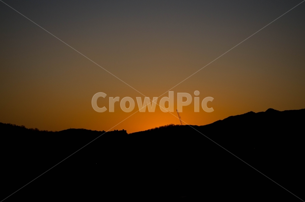 노을,하늘,색감,비비드,풍경,자연,풍경,nature,landscape,실루엣,그림자,silhouette,shadow,outdoors,옥외,dawn,새벽,sunset,일몰,red sky,붉은 하늘,sky,dusk,황혼