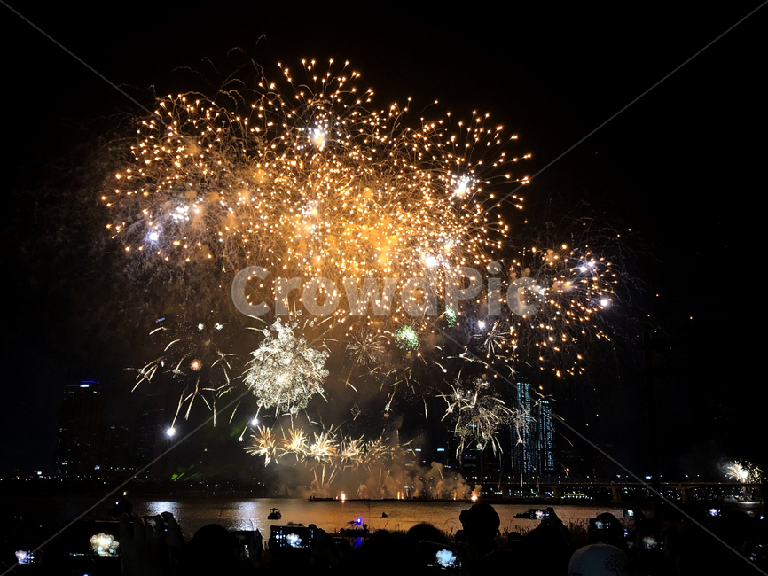 불꽃놀이,fireworks,불꽃축제,한강공원,밤,야경,불빛,조명,도시,sky,night,nightview,lights,colorful,city,landscape,nightscape,outdoors,옥외 경치,야경,밤,풍경,nightscape,night,landscape,축제,행사,festival,carnival,event