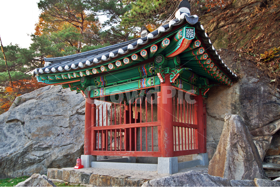 석수동마애종,안양석수동마애종,고려전기,암각화,마애종,시도유형문화재,승려,타종,전각
