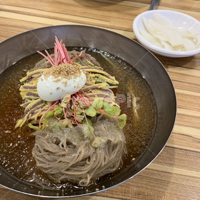 밀면,부산,부산음식,고구마메밀밀면,냉면,음식,식재료,요리,food,cook,meal,dishes,food reserves,면류,면요리,noodles