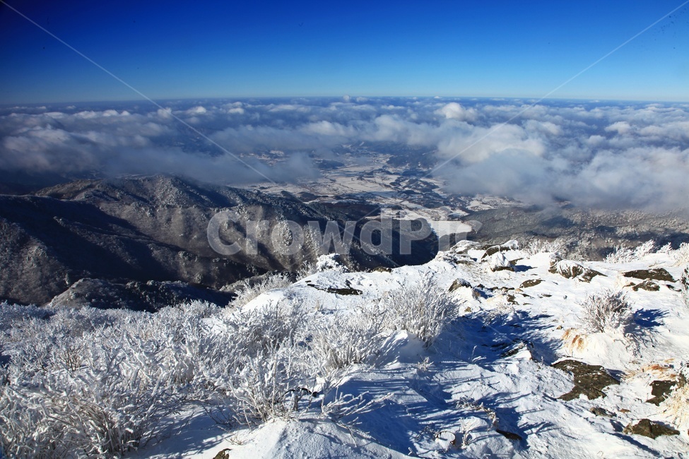 frost,서리,nature,자연,outdoors,옥외,ice,빙,mountain,산,mountainrange,산맥,glacier,빙하,snow,눈,scenery,상고대,무주,덕유산,덕유산설경,설경,설청봉,향적봉,중봉,경치,풍경,운해