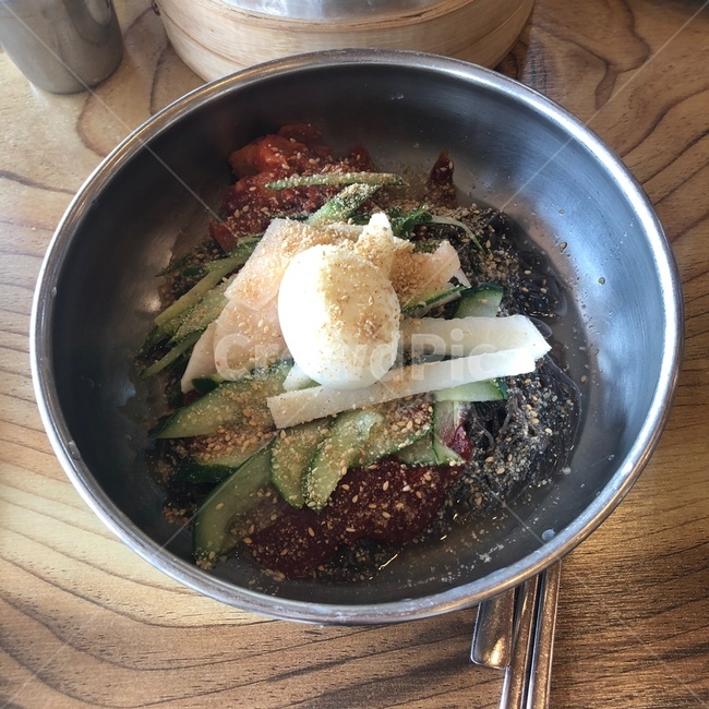 여름,비빔냉면,냉면,면,별미