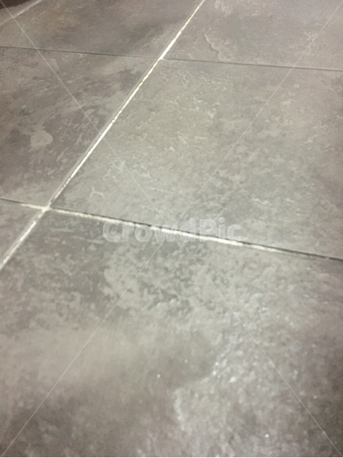 보도,walkway,sidewalk,통로,path,타일,ground,tile,floor,바닥,flooring