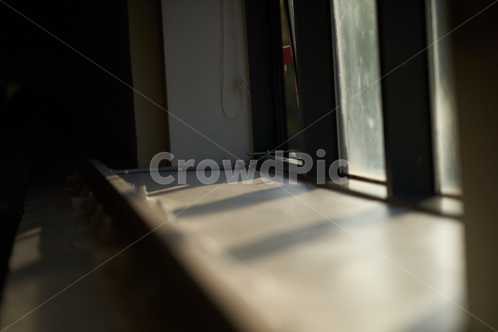 flooring,floor,바닥,창,햇살,빛
