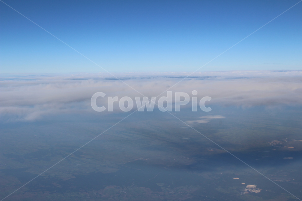 cloud,sky,airplane,Scenery outside the plane,Outside the airplane window