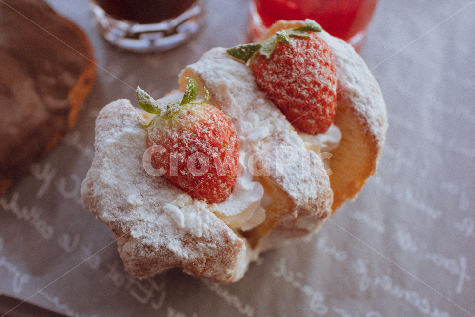 food,음식,dessert,디저트,creme,크림,딸기,빵,베이커리,bakery,strawberry,디저트,간식,후식,dessert,snack