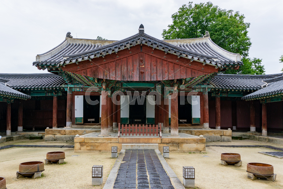 경기전,정전,이성계,어진,태조,조선,사찰,신사,유적,문화재,문화유산,보물,사적,korea,traditional,architecture,답사,관광,한국,전통,전통문화,유형문화재,건축물,temple,신전,건물,building,전주,heritage,한옥,한국전통,한국문화,korean traditional,korean culture,랜드마크,landmark,tourist attraction,한국랜드마크,한국관광지,한국명소,korea landmark,korea tourist attraction,건축물,건물외관,exterior,building,structure,architecture,construction