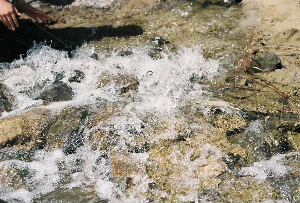 냇가,시원함,물,여름,배경,여름,계절,summer,season,자연,풍경,nature,landscape,water,outdoors,옥외,creek,작은 만,stream,흐름