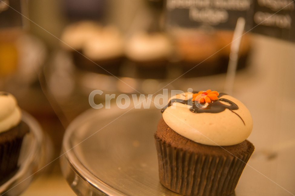 brown,cake,celebration,chocolate,cream,cupcake,delicious,dessert,food,gourmet,pastry,snack,sugar,sweet,tasty,white,음식,디저트,크림,케이크,컵케이크,과자,간식,머핀,치즈,초콜릿,디저트,간식,후식,dessert,snack