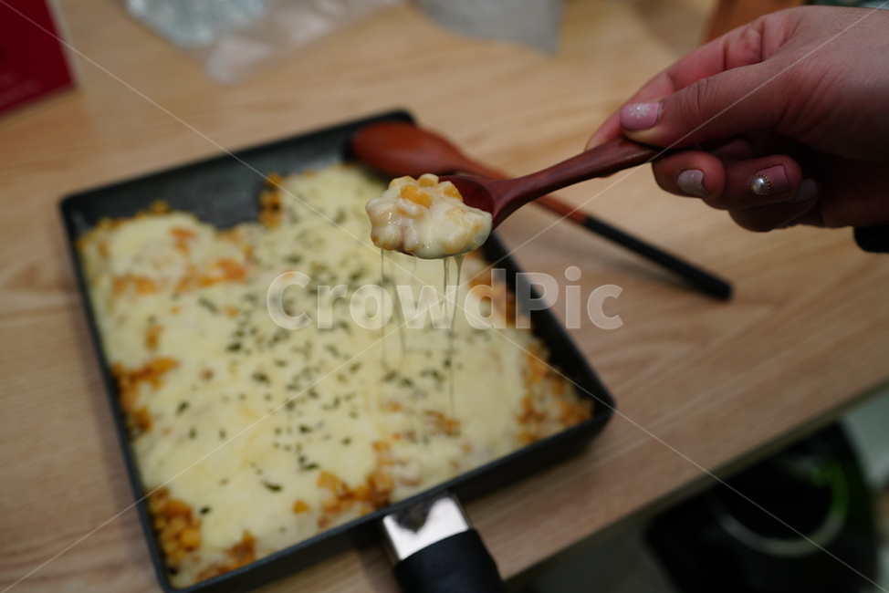 간식,콘치즈,음식,food,cheese,corn,옥수수,치즈,안주,먹거리,프라이팬,음식,식재료,요리,food,cook,meal,dishes,food reserves