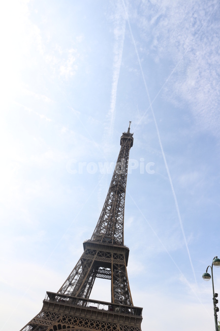 파리,에펠탑,파리에펠탑,eiffeltower,paris,프랑스,랜드마크,landmark,tourist attraction,해외,외국,세계,foreign,oversea,world,세계랜드마크,해외랜드마크,외국랜드마크,world landmark,world tourist attraction,건축물,건물외관,exterior,building,structure,architecture,construction,tower,탑,steeple,뾰족한 탑,건물,spire,첨탑