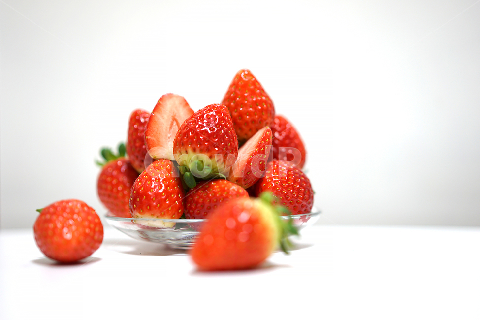 딸기,strawberry,과일,음식,겨울철과일,빨강,레드,red,베리,신선,스트로베리,음식,식재료,요리,food,cook,meal,dishes,food reserves,과일,열매,fruit