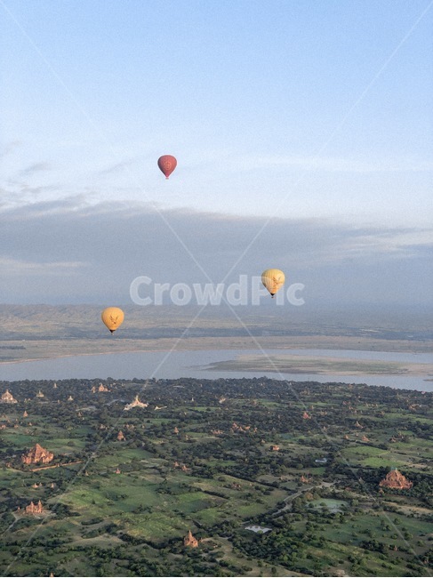 hotairballoon,hotairballoons,nature,landscape,leisureactivities,레저활동,bagan,myanmar,hotairballoons,hotairballoon,travel,travelling,sky,mountain,mountains,여행,미얀마,바간,열기구,하늘,자연,시골,풍선,파고다,pagoda,절,temple,adventure,모험,leisure,레저