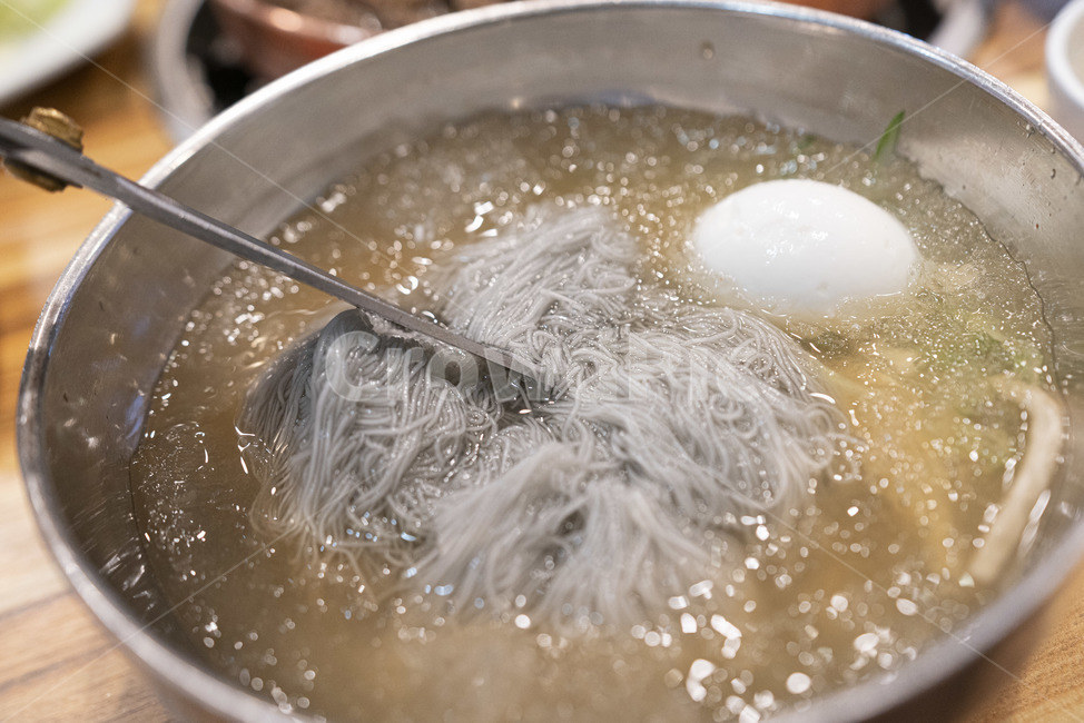 냉면,물냉면,국수,면요리,noodle,식사,음식,food,음식,식재료,요리,food,cook,meal,dishes,food reserves,면류,면요리,noodles,한식,한국음식,한국요리,korean food,korean dishes,korean meal,korean cook