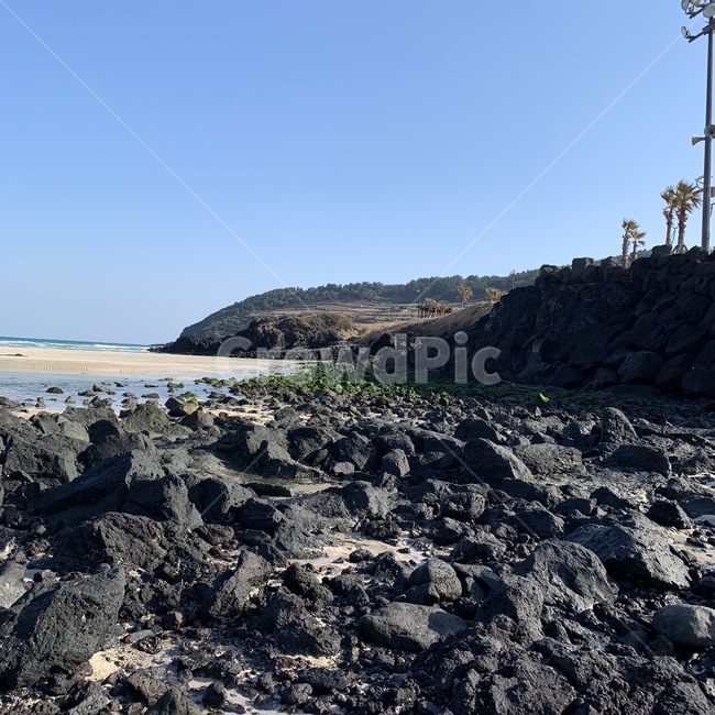 해변,바닷가,제주도,제주해변,현무암,자연,자연,풍경,nature,landscape,한국자연풍경,한국자연경관,korea nature landscape,제주도,jeju,jeju island,rubble,파편