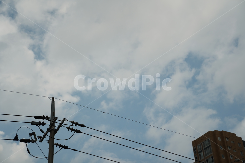 전기줄,하늘,구름,전봇대,sky,날씨