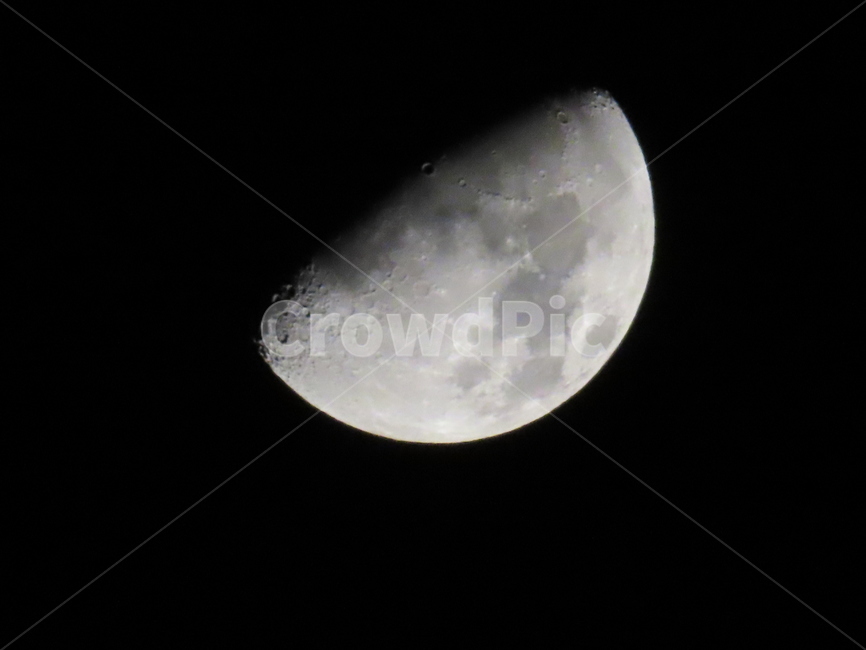 어둠,밤,빛나다,달,반달,초승달,검은색,회색,표면,아름다움,dark,night,klein,moon,halfmoon,crescentmoon,black,gray,surface,beauty
