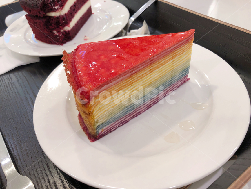 빌리엔젤,케이크,크레이프,무지개,디저트,dessert,cafe,당충전,rainbow,식욕,음식,분위기,요리,감성사진,플레이팅,feeling,snack,delicious,디저트,간식,후식,dessert,snack