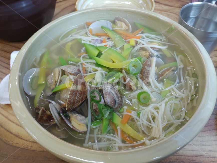 칼국수,음식,한식,한국음식,바지락칼국수,요리,음식,식재료,요리,food,cook,meal,dishes,food reserves,면류,면요리,noodles,한식,한국음식,한국요리,korean food,korean dishes,korean meal,korean cook