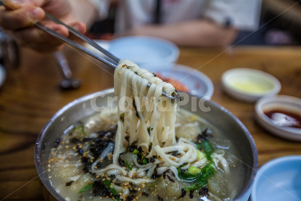 감자옹심이칼국수,국수,칼국수,감자옹심이,noodle,음식,한식,분식