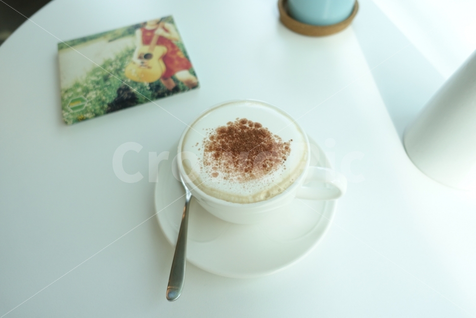 카페,홍대,연남동,봄날,커피,크림커피,커피,카페,coffee,cafe