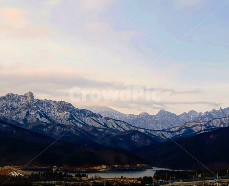 설악산,산,설산,겨울,새벽,겨울,계절,winter,season,자연,풍경,nature,landscape,mountain range,산맥,mountain,outdoors,옥외,peak,피크