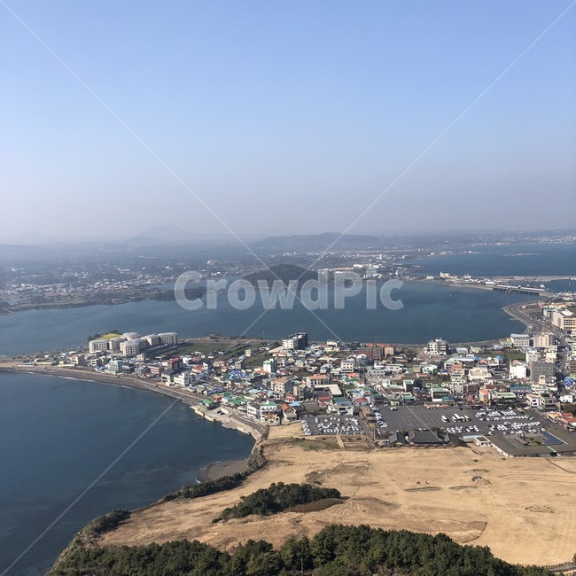 제주도,성산일출봉,건물,하늘,정상,제주도,jeju,jeju island,시골,마을,풍경,landscape,country,rural,town,경치,outdoors,옥외,nature,자연,scenery,aerial view,조감도