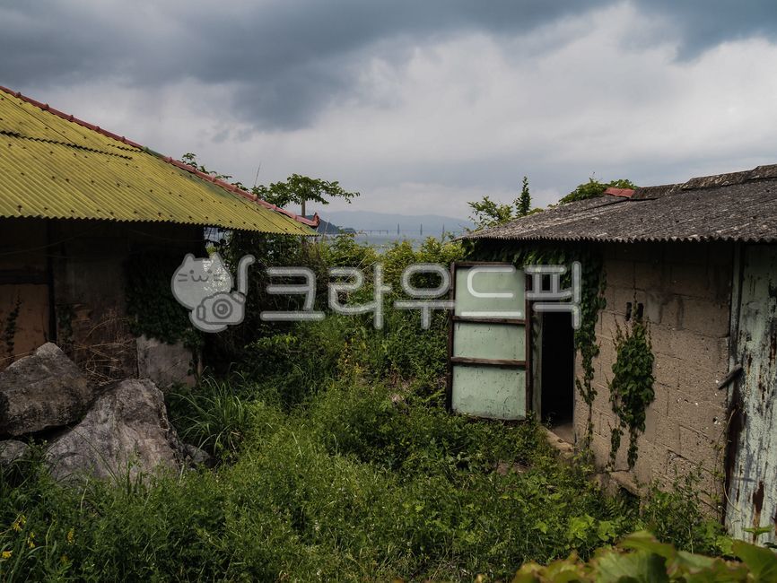 빈집, 폐가, 잡초, 농촌, 시골, 사진,이미지,일러스트,캘리그라피 - fm규니작가