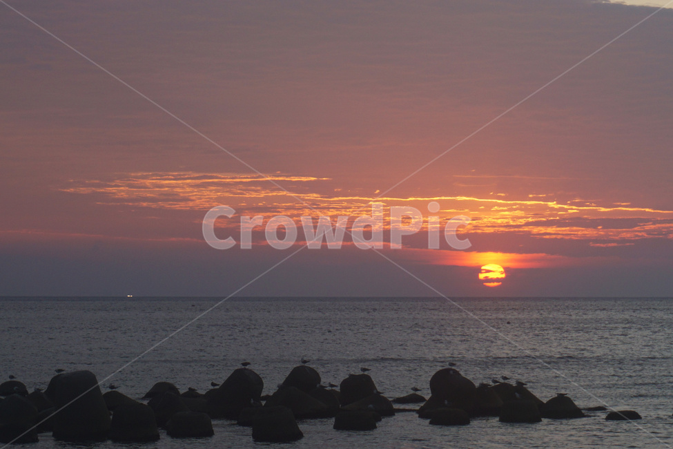 울릉도,일몰,석양,바다,노을,낙조,sunset,송곳바위,해,저녁,밤,태양,하늘,천부항,여름,sun,ulleungdoisland,한국,섬,korea,evening,sky,해질녘,공암,송곳봉,붉은노을,eveningglow,자연,풍경,nature