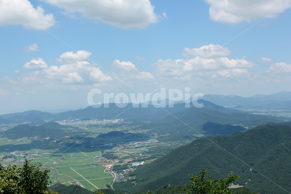 한국,아시아,전라도,전라남도,두륜산,산,먼산,풍경,마을,농촌,하늘,구름,항공촬영,언덕,자연,논,농경지,나무,파랑,파란하늘,그린,시골,낮