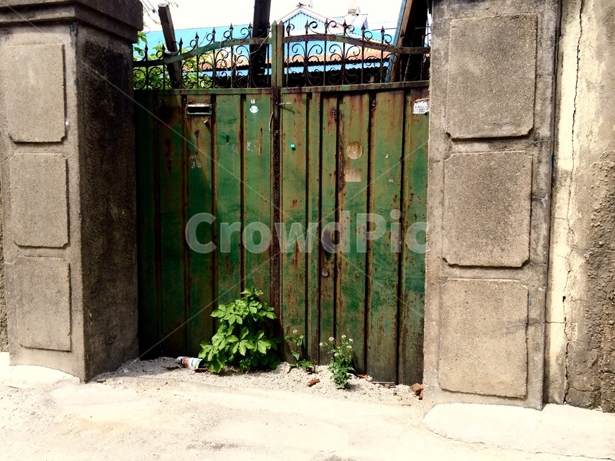 gate,문,대문,철문,고향문,쇠문,door,그리움,벽돌담
