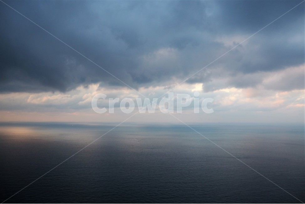 바다,흐린하늘,darksky,greysky,층,자연,풍경,nature,landscape,outdoors,옥외,horizon,수평선,sky,하늘