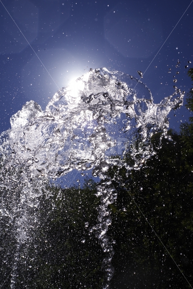 물,물방울,분수,햇빛,햇살,자연,태양,하늘,순간,순간포착,캡쳐,눈부심,water,waterdrop,wet,fountain,sun,sunshine,light,bright,nature,sky,여름,계절,summer,season