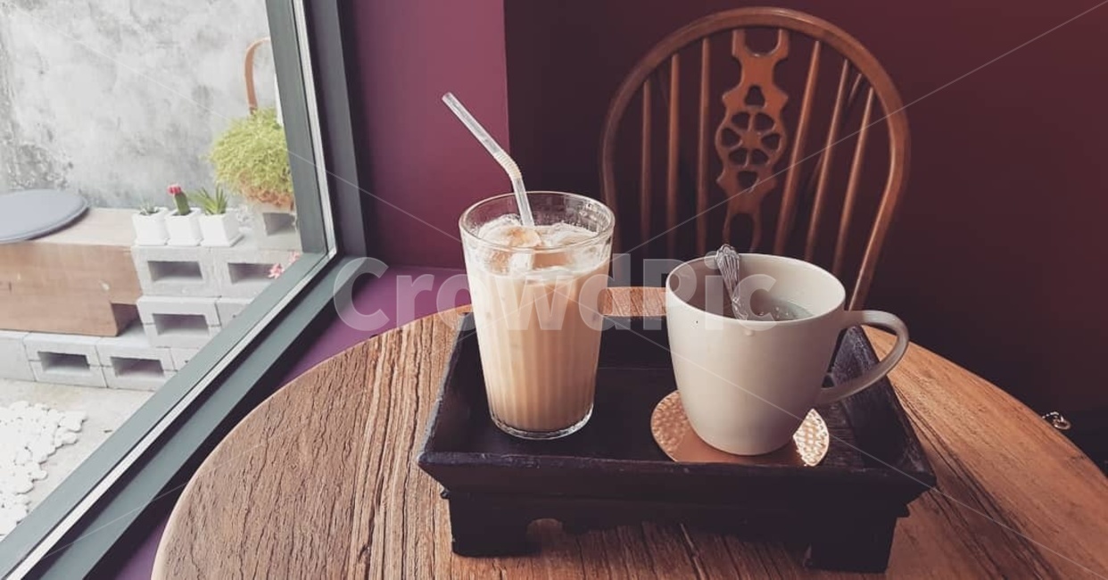 커피,카페,coffee,tea,차,찻잔,원목