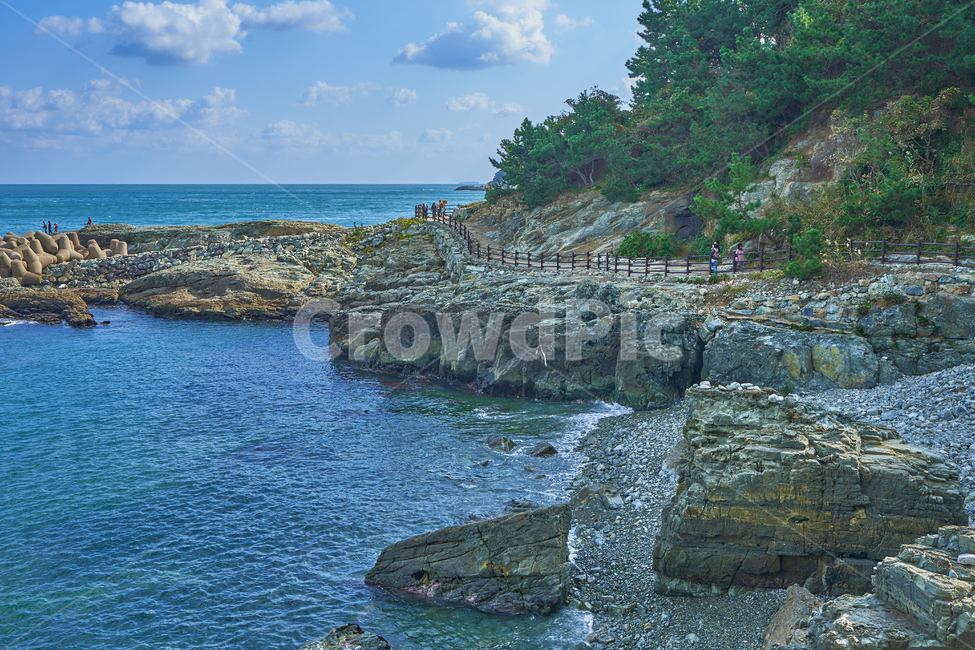 이기대,갯바위,해안,부산,바다,풍경,해운대,파도,하늘,여름,자연,풍경,nature,landscape,한국자연풍경,한국자연경관,korea nature landscape,outdoors,옥외,land,땅,water,물,shoreline,해안선,sea,ocean,대양,promontory,곶