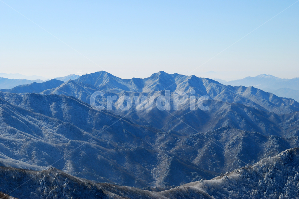 덕유산,국립공원,눈,스노우,겨울,풍경,설경,산,설산,겨울산,자연,산맥,봉우리,산봉우리,고산,계절,무주,무주군,전북,전라북도,한국,겨울,계절,winter,season,자연,풍경,nature,landscape,한국자연풍경,한국자연경관,korea nature landscape,mountain range,mountain,outdoors,옥외,peak,피크