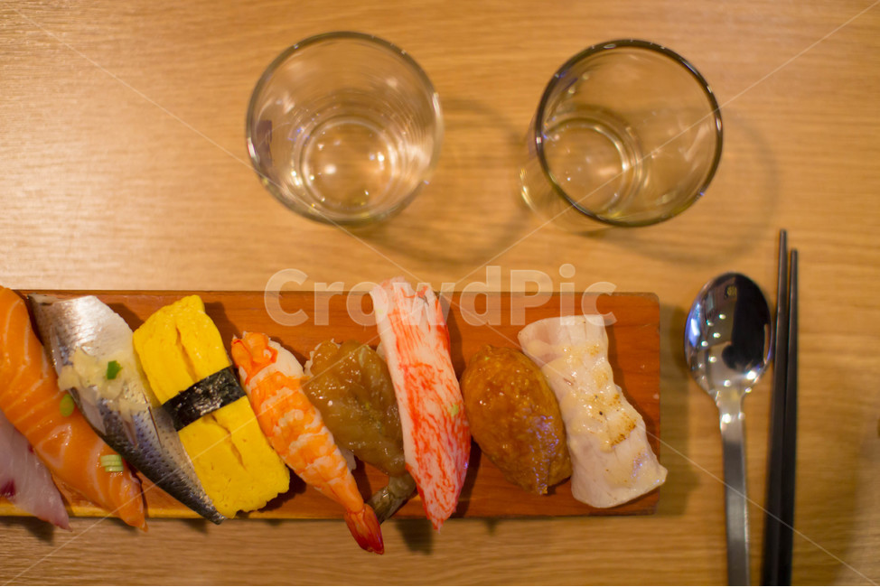 음식,식품,food,회,초밥,밥,와사비,spoon,숟가락,음식,식재료,요리,food,cook,meal,dishes,food reserves,일식,일본음식,일본요리,Japanese food,Japanese dishes,Japanese meal,Japanese cook
