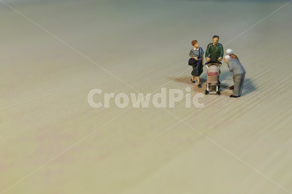 가정,가정의달,부모님,귀여움,어버이날,행복,자랑,미니어처,plasticpeople,조각상,동상,석상,조형물,statue,bronze statue,stone statue,가족,패밀리,family,사물,물건,오브젝트,thing,object,matter,연출,컨셉,콘셉,direction,concept