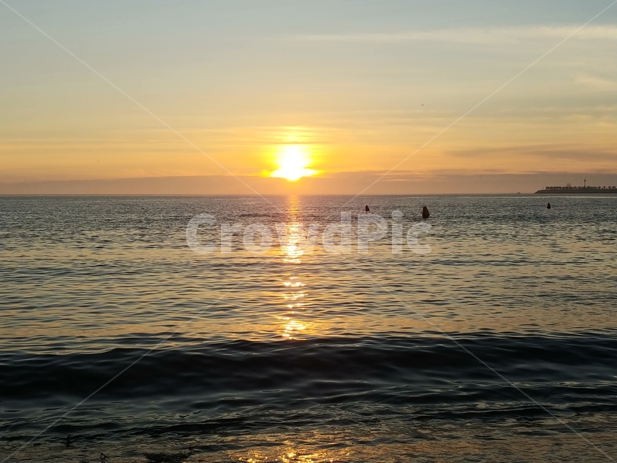 바다,을왕리,여름,일몰,노을,해수욕장,을왕리해수욕장,sea,beach,summer,모래사장,파도,해변,인천,인천바다,감성,풍경,배경,배경화면,빛비침,비침,그림자,고독한,잔잔한