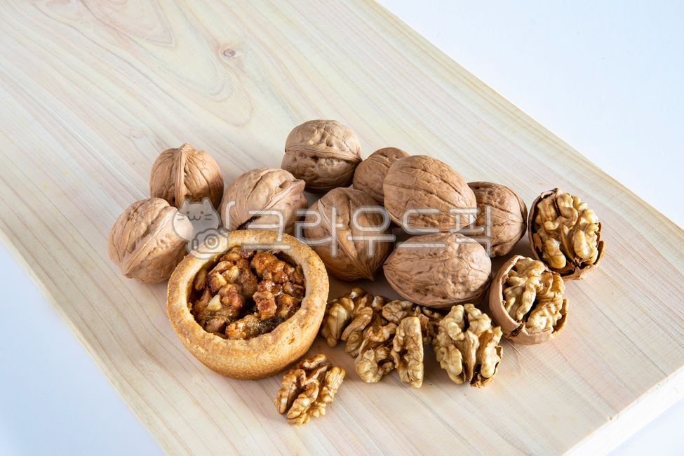 호두,호두파이,호두빵,과자,거리음식,디저트,건강음식,보양음식,건강식,walnut,walnutpastry,walnutpie,healthyfood,comfortfood,음식,요리,먹거리,간식,맛있는,국민간식,길거리음식,군것질,food,cooking,streetfood,snack,delicious,빵,bread,walnutbread,dessert