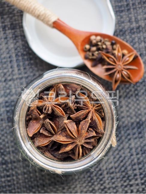 스타아니스홀,향신료,팔각,팔각향,별모양,아니스,인도음식,향기,음식,유기농,요리,요리재료,갈색,중국음식,아시아음식,건조식품,식물,향료,staranisehall,spice,octagon,octagonal,starshape,anise,indianfood,scent,food,organic,cooking,cookingingredients,brown,chinesefood,asianfood,dryfood,plant,spices