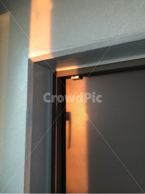 감성,노을,주황,문,흰색,회색,sunset,yuuyake,orange,orenziiro,door,doa,white,shiro,grey,haiiro,감성,sensible,feeling