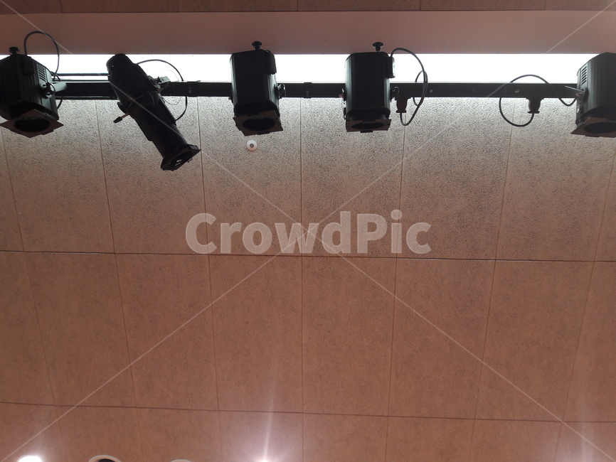 무대조명등,lamp,electriclight,stagelighting,illumination,조명,특수조명,무대,공연,등,빛,하이라이트,fixtures