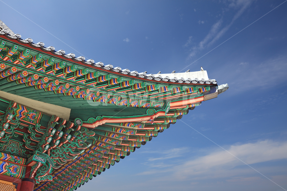 단청,지붕,기와,기와지붕,무늬,문양,단청무늬,단청문양,전통,한국전통,건축,전통건축,전통건축물,하늘,구름,배경,백그라운드,전통무늬,전통문양,색,색상,칼라,컬러,컬러풀,아름다운,경복궁,궁,고궁,한옥,한국