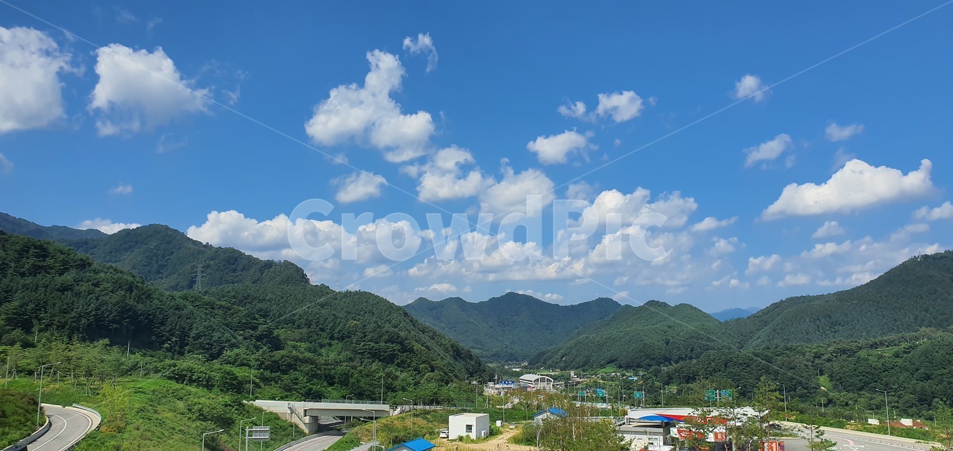 nature,자연,outdoors,weather,날씨,파란하늘,푸른하늘,구름,산,시골,마을,풍경,landscape,country,rural,town